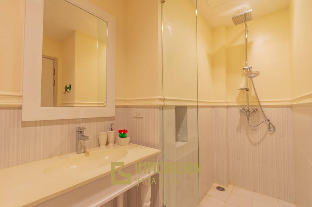 Autumn Condo: 2 Schlafzimmer-Eigentumswohnung im Erdgeschoss - in guter Lage