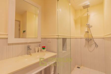 Autumn Condo: 2 Schlafzimmer-Eigentumswohnung im Erdgeschoss - in guter Lage