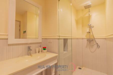 2 Bedroom Ground Floor Condo In Great Location