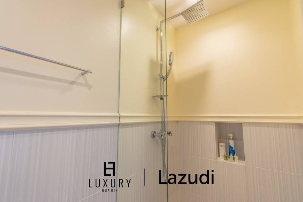 2 Bedroom Ground Floor Condo In Great Location