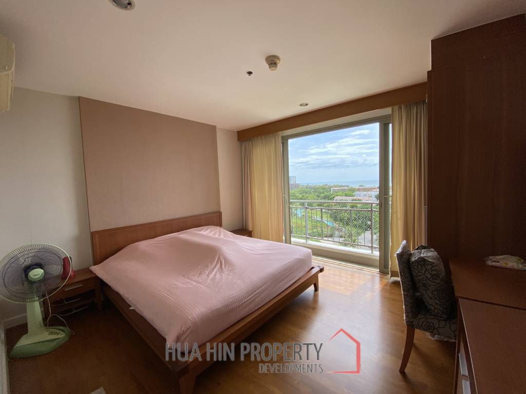 Boathouse : 4 Bedroom, Spacious Luxury Condo with Sea Views