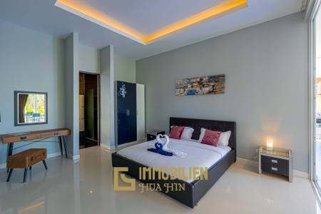 Modern 3 Bedroom Luxury Pool Villa