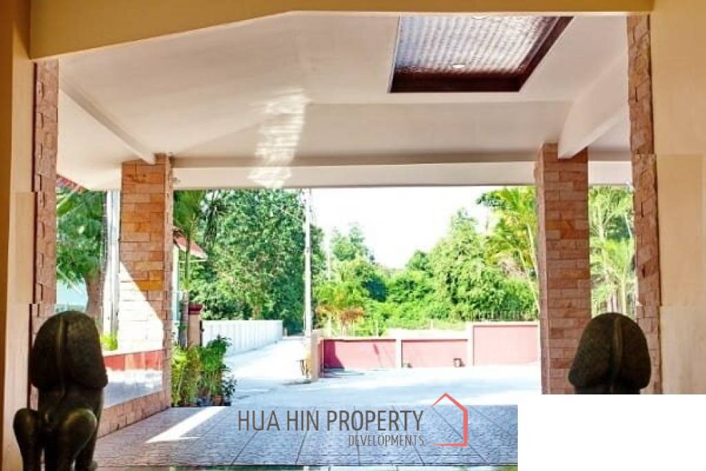 Boutique 3 Storey Beachfront Villa