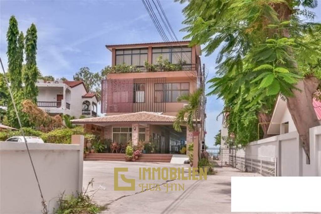 Boutique 3 Storey Beachfront Villa