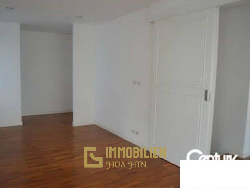 Moderne strandnahe 3 Schlafzimmer Villa