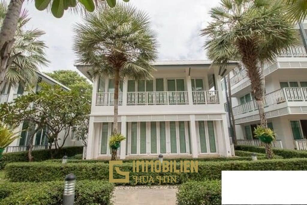 Moderne strandnahe 3 Schlafzimmer Villa