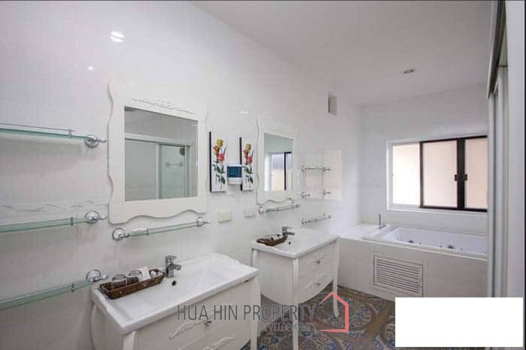 Emerald Resort : Luxury, 7 Bed, 6 Bathroom Pool Villa