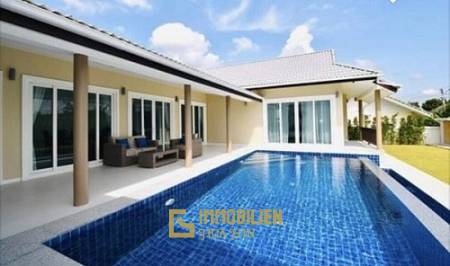 SIAM VILLAS 2: Neue 3 Schlafzimmer Pool Villa auf einem großen Grundstück