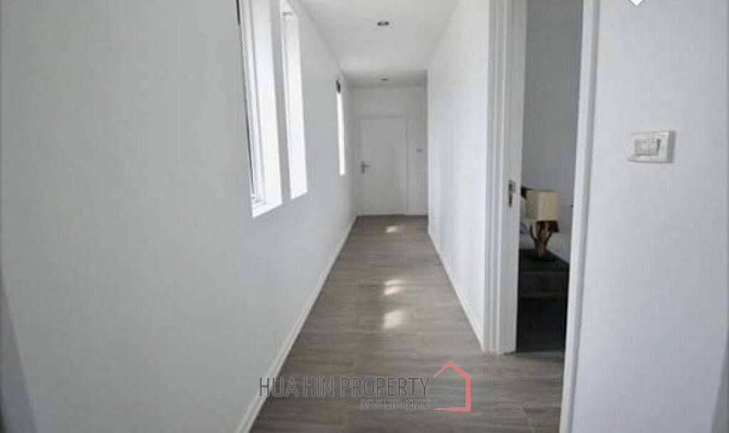 SIAM VILLAS 2 : New 3 Bed Pool Villa on good sized plot