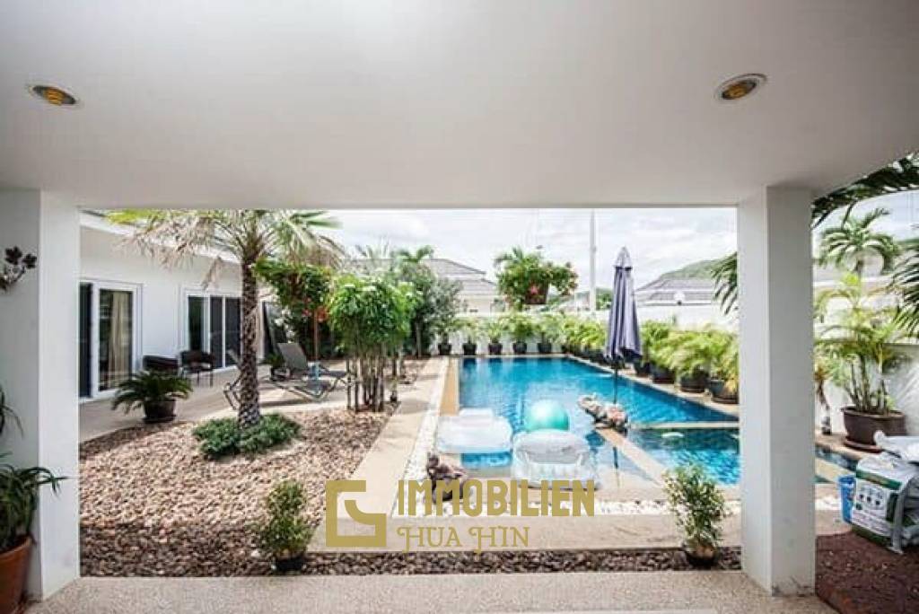 3 Schlafzimmer Pool Villa