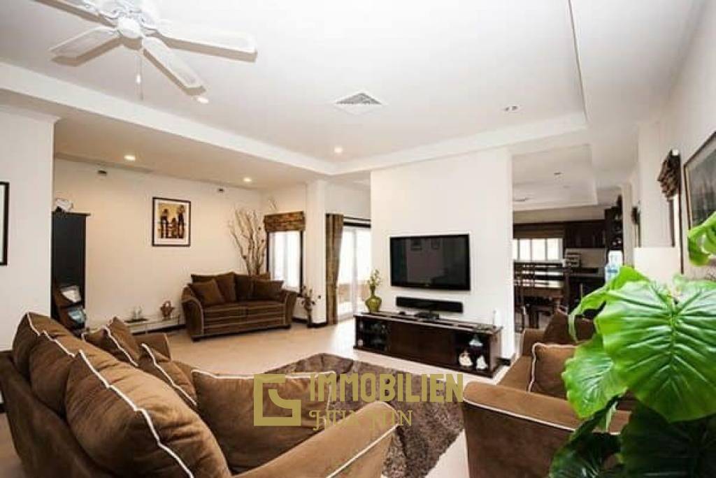 3 Schlafzimmer Pool Villa