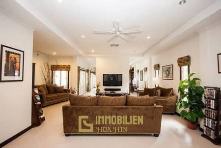 3 Schlafzimmer Pool Villa