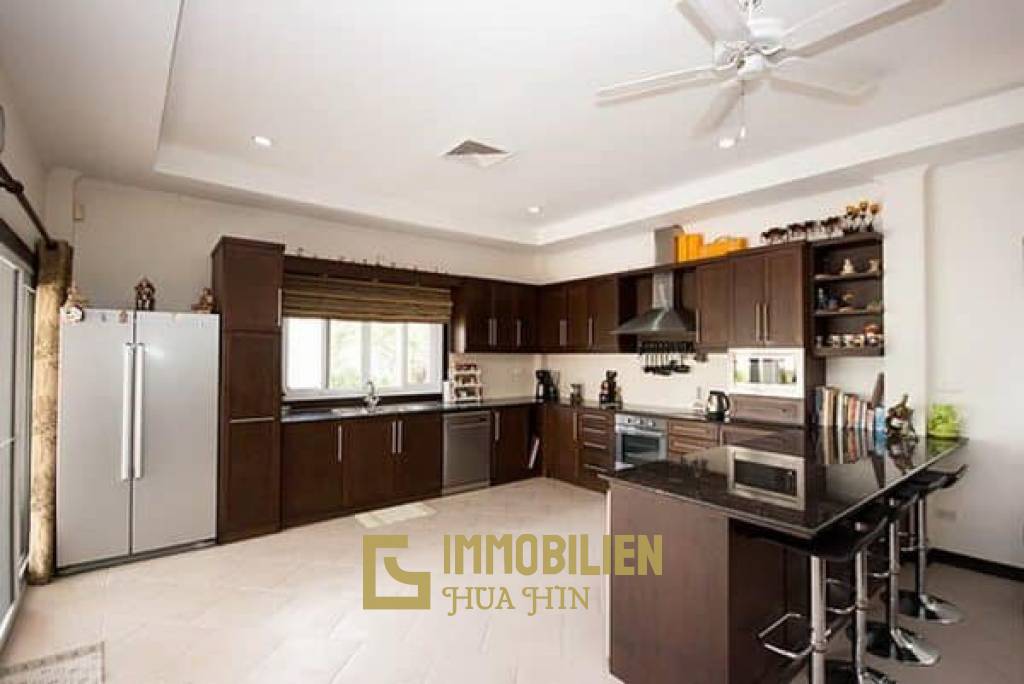 3 Schlafzimmer Pool Villa