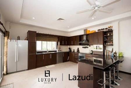 650 平方米 3 床 房子 对于 销售