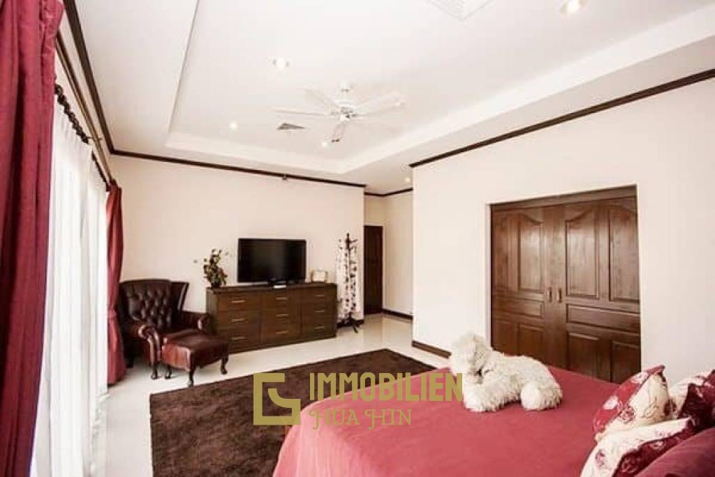 3 Schlafzimmer Pool Villa