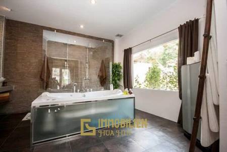 3 Schlafzimmer Pool Villa