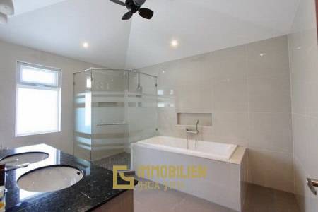 Tolle Qualität, 3 Schlafzimmer Pool Villa