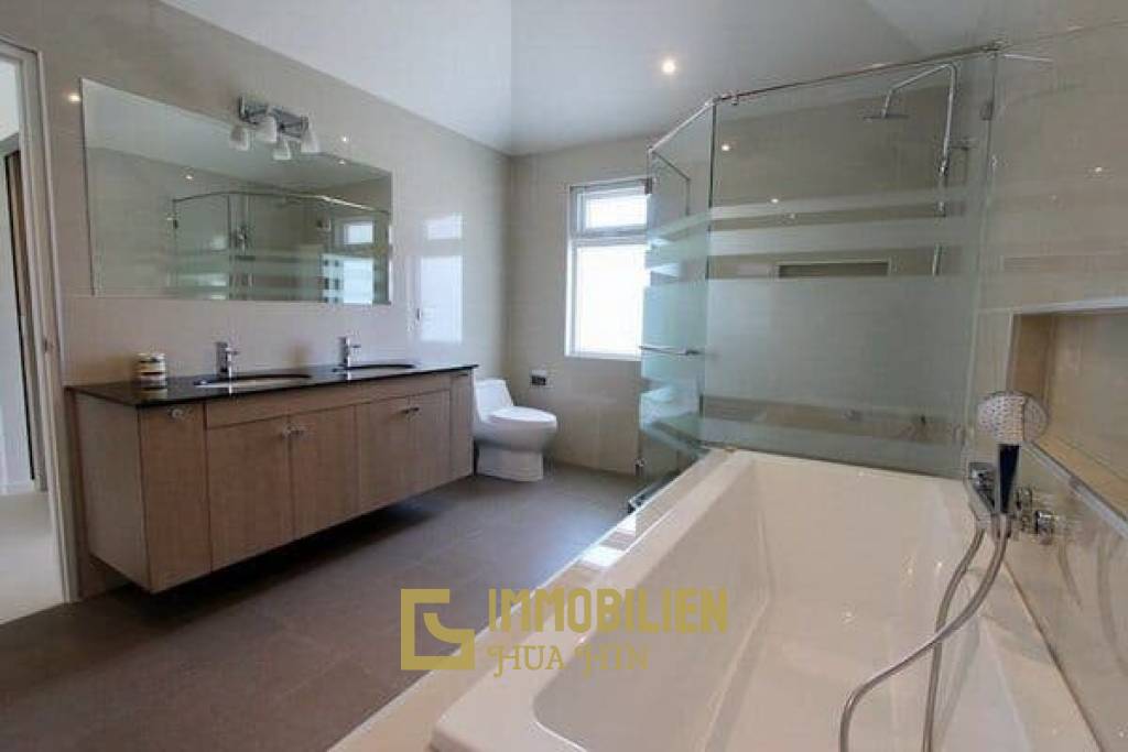 Tolle Qualität, 3 Schlafzimmer Pool Villa