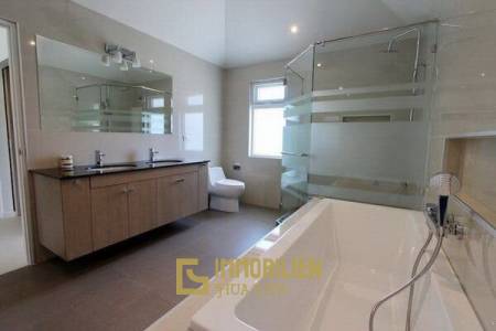 Tolle Qualität, 3 Schlafzimmer Pool Villa