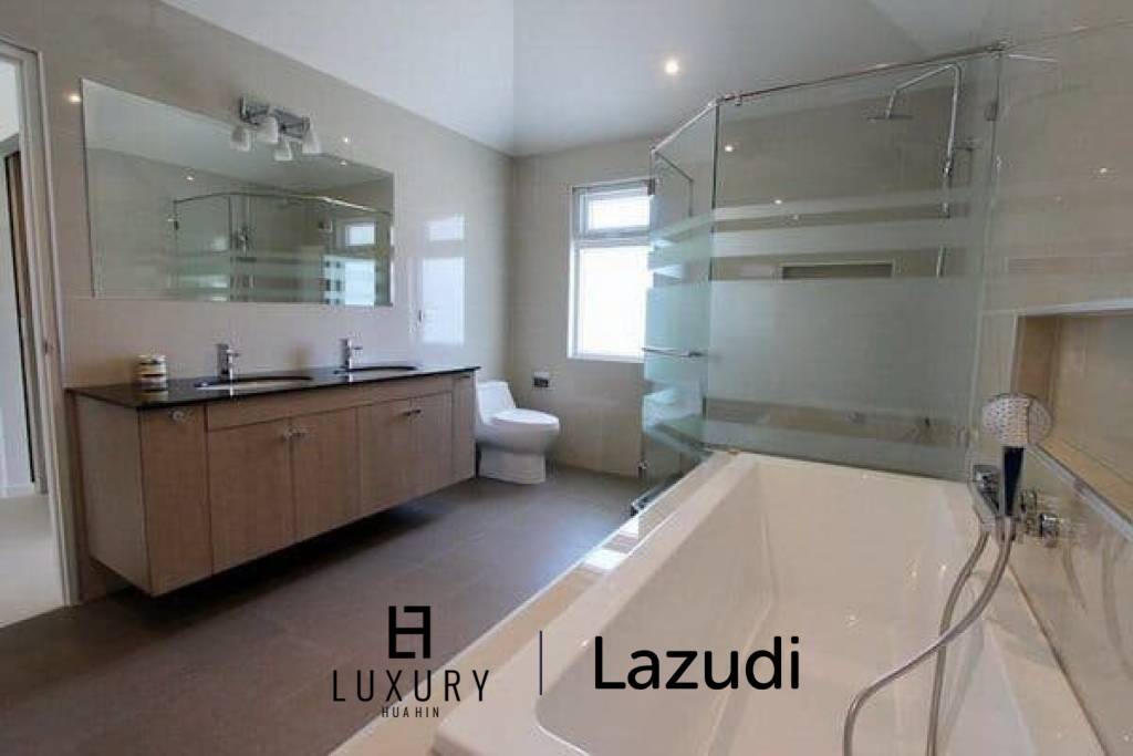 Great Quality 3 Bed Pool Villa