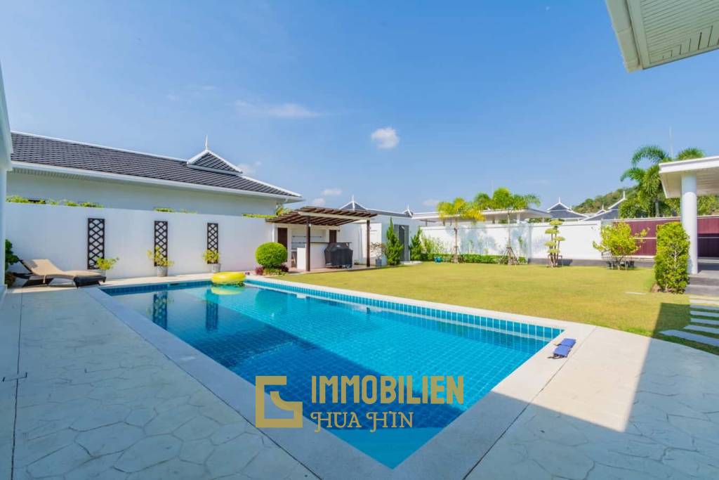 Falcon Hill: Hochwertige 3 Schlafzimmer Pool Villa in einem hochklassigen Resort