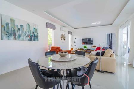 Falcon Hill : Great Quality 3 Bed Pool Villa on Luxury Development
