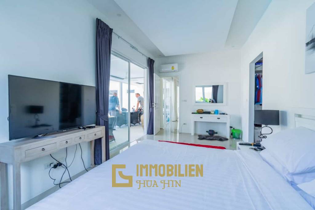 Falcon Hill: Hochwertige 3 Schlafzimmer Pool Villa in einem hochklassigen Resort