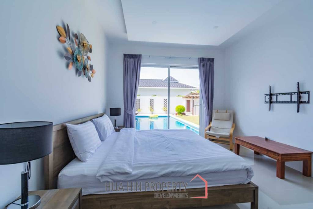 Falcon Hill : Great Quality 3 Bed Pool Villa on Luxury Development