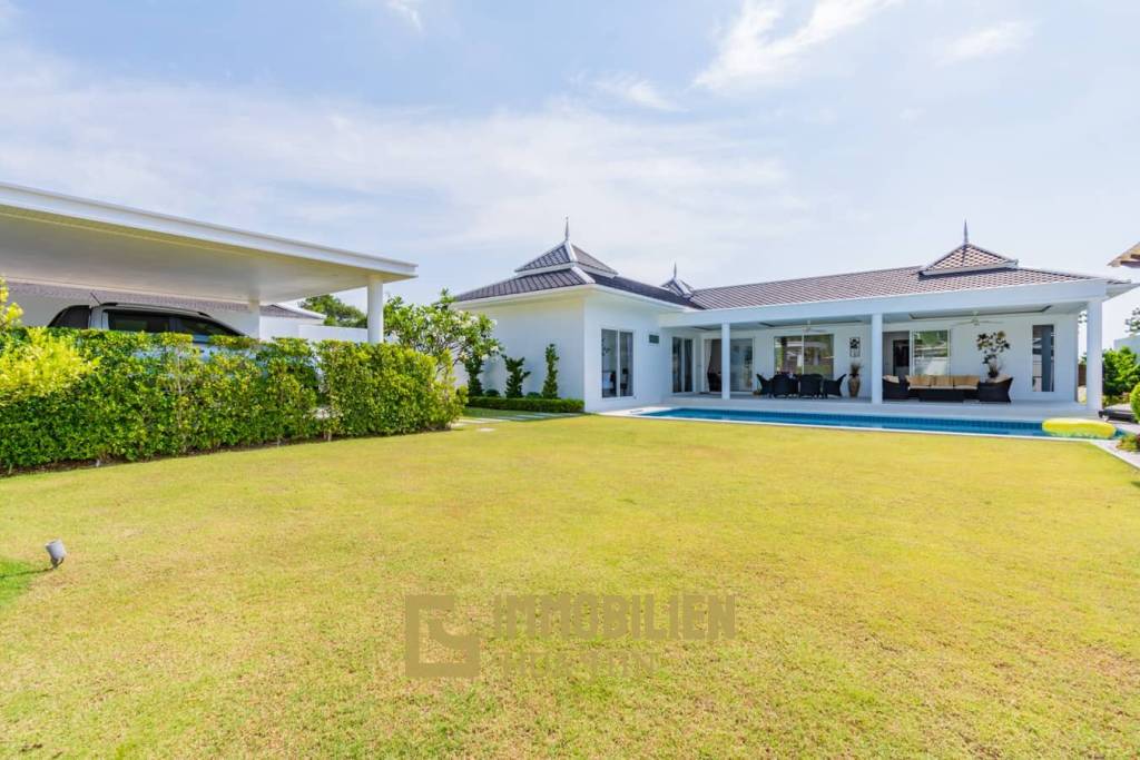 Falcon Hill: Hochwertige 3 Schlafzimmer Pool Villa in einem hochklassigen Resort