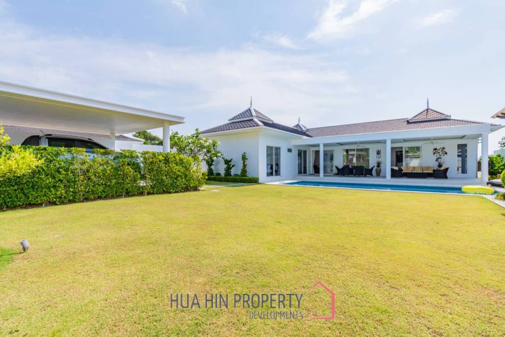 Falcon Hill : Great Quality 3 Bed Pool Villa on Luxury Development