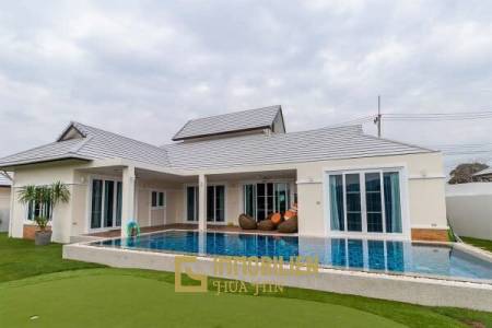 EMERALD SCENERY: 4 Bed Pool Villa