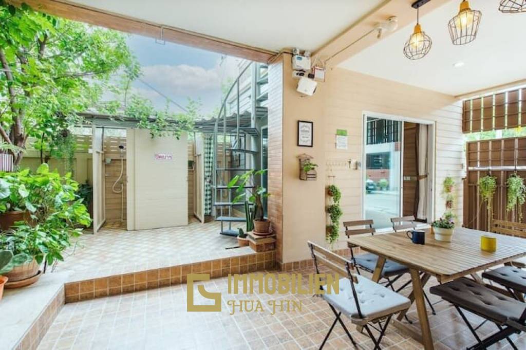 4 Bedroom Townhouse in Central Hua Hin - Soi 94