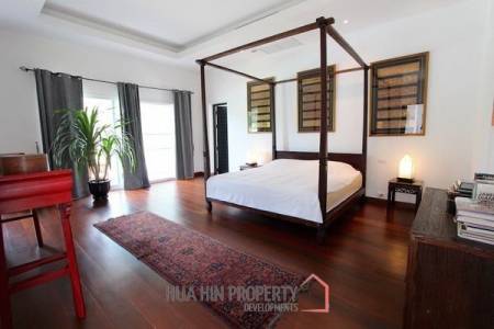 Well-built Modern 4 Bed Pool Villa
