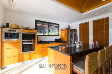 3 Bed Lake Front Villa