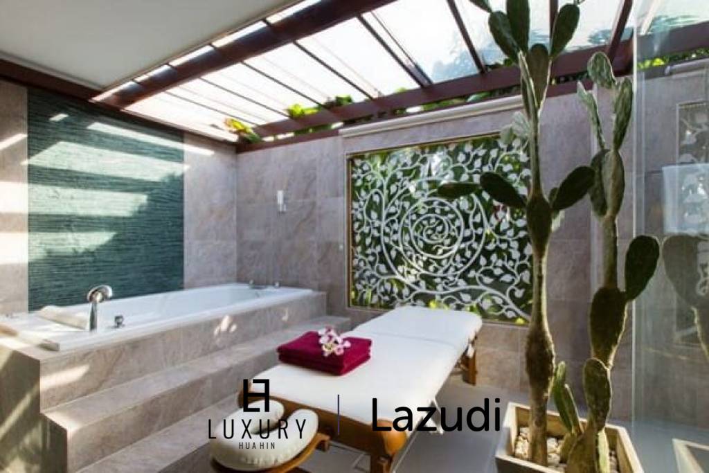 3 Bed Lake Front Villa