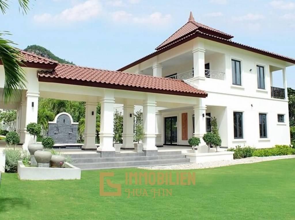 BelVida Estates: Ultimativ luxuriöse 4 Schlafzimmer Pool Villa