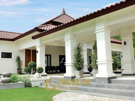 BelVida Estates: Ultimativ luxuriöse 4 Schlafzimmer Pool Villa