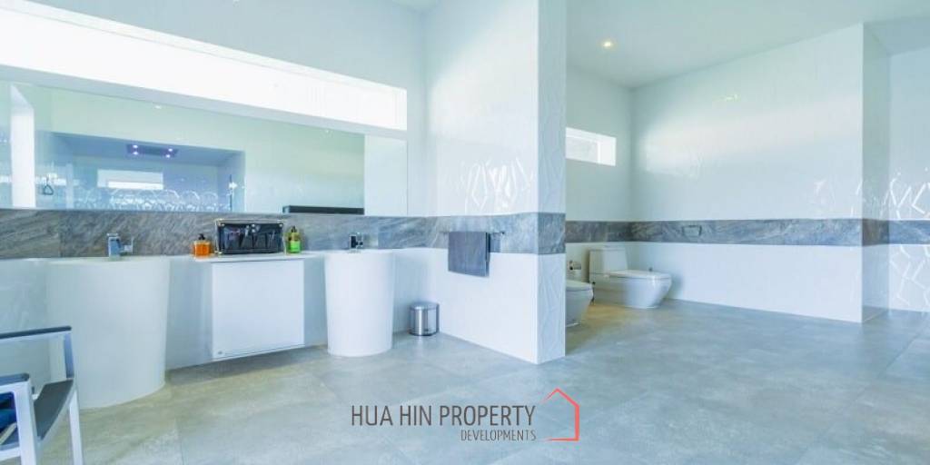 WIJITA VILLAGE : Exceptional Designer, Ultra Modern brand new 6 Bed Pool Villa