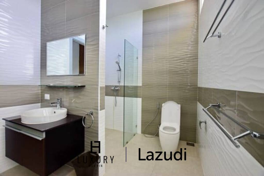 Дом 840 кв.м. 3 Кровать 