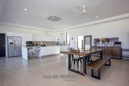 Modern 6 Bed Pool Villa on Large Land Plot