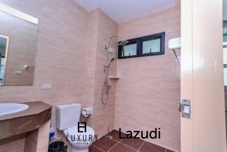 1,600 metro cuadrado 16 ` Casa de Venta