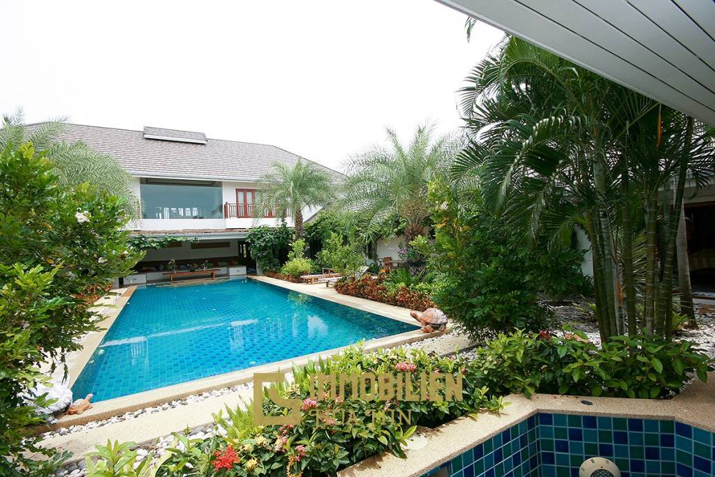 Amazing Family 6 Bed Pool Villa On Big Land Plot