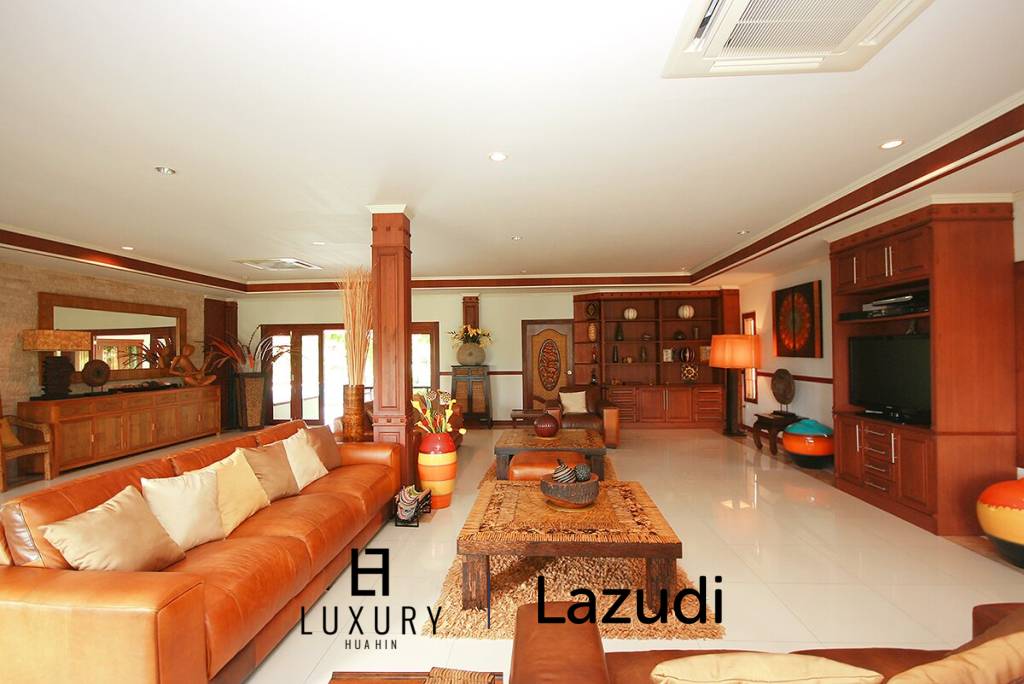 Amazing Family 6 Bed Pool Villa On Big Land Plot