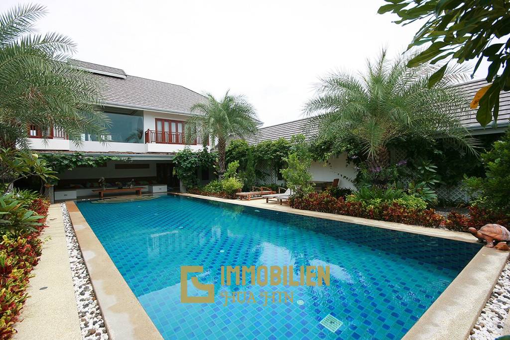 Amazing Family 6 Bed Pool Villa On Big Land Plot