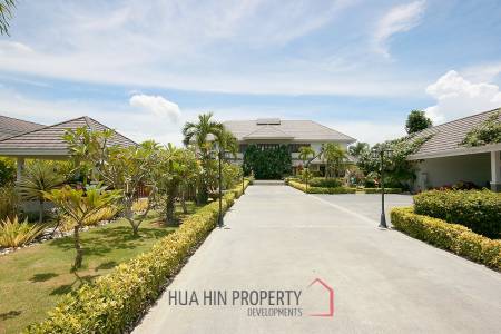 Amazing Family 6 Bed Pool Villa On Big Land Plot