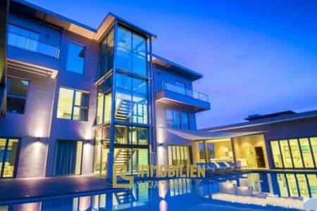 Modern, Luxurious, Exclusive 4 Storey Villa at Black Mountain