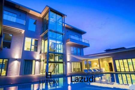 Modern, Luxurious, Exclusive 4 Storey Villa at Black Mountain