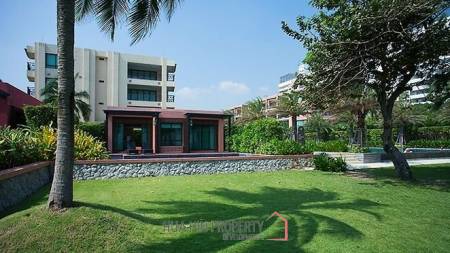 Absolute Beachfront Villa in Center of Hua Hin town