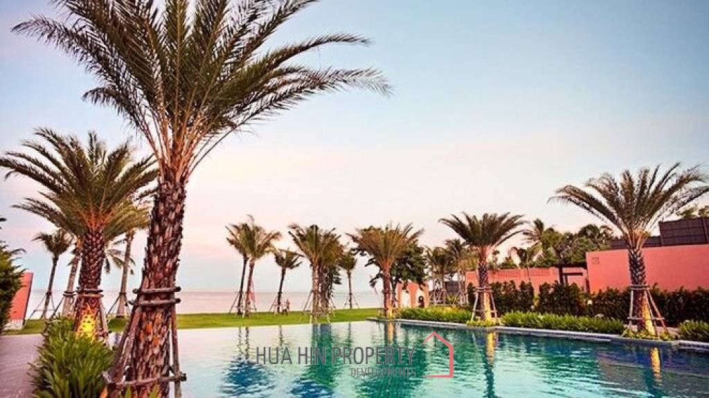 Absolute Beachfront Villa in Center of Hua Hin town