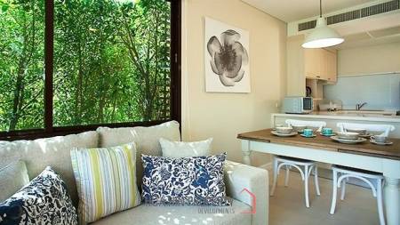 Absolute Beachfront Villa in Center of Hua Hin town